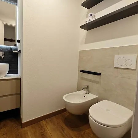 Hostdomus - Royal Oak Apartment *