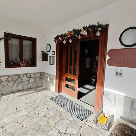 Apartment Hostdomus - Royal Oak